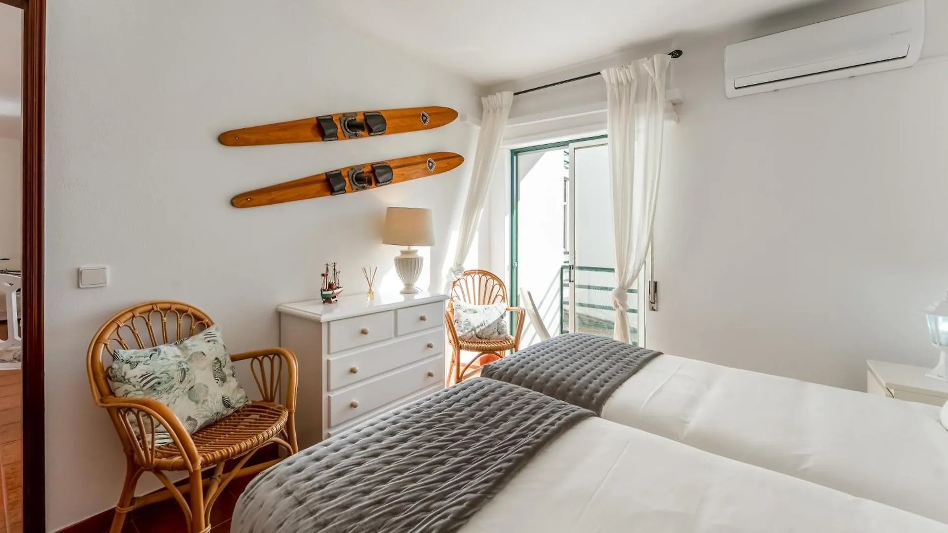Summer Getaway 1Br Flat Armacao Pera By Lovelystay Armacao de Pera Apartment