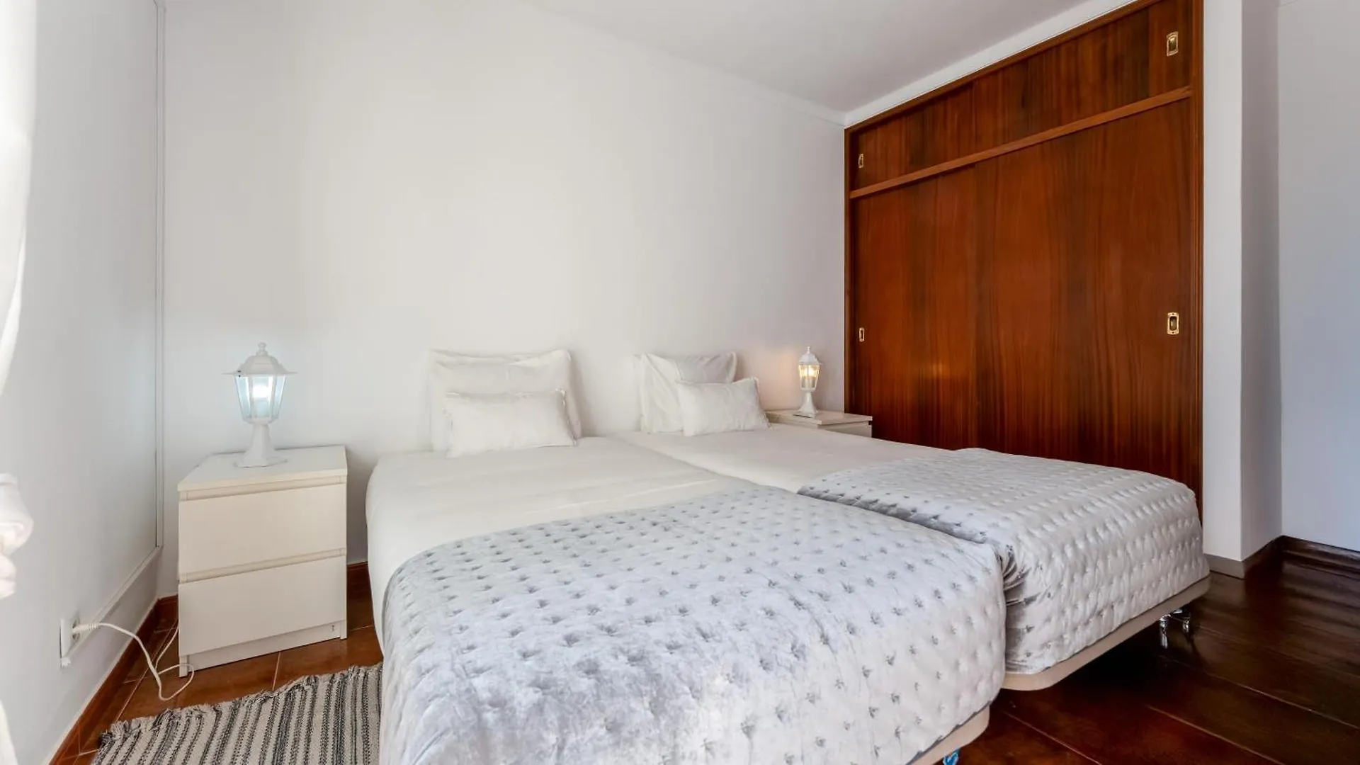 Summer Getaway 1Br Flat Armacao Pera By Lovelystay Armacao de Pera 0*,  Portugal