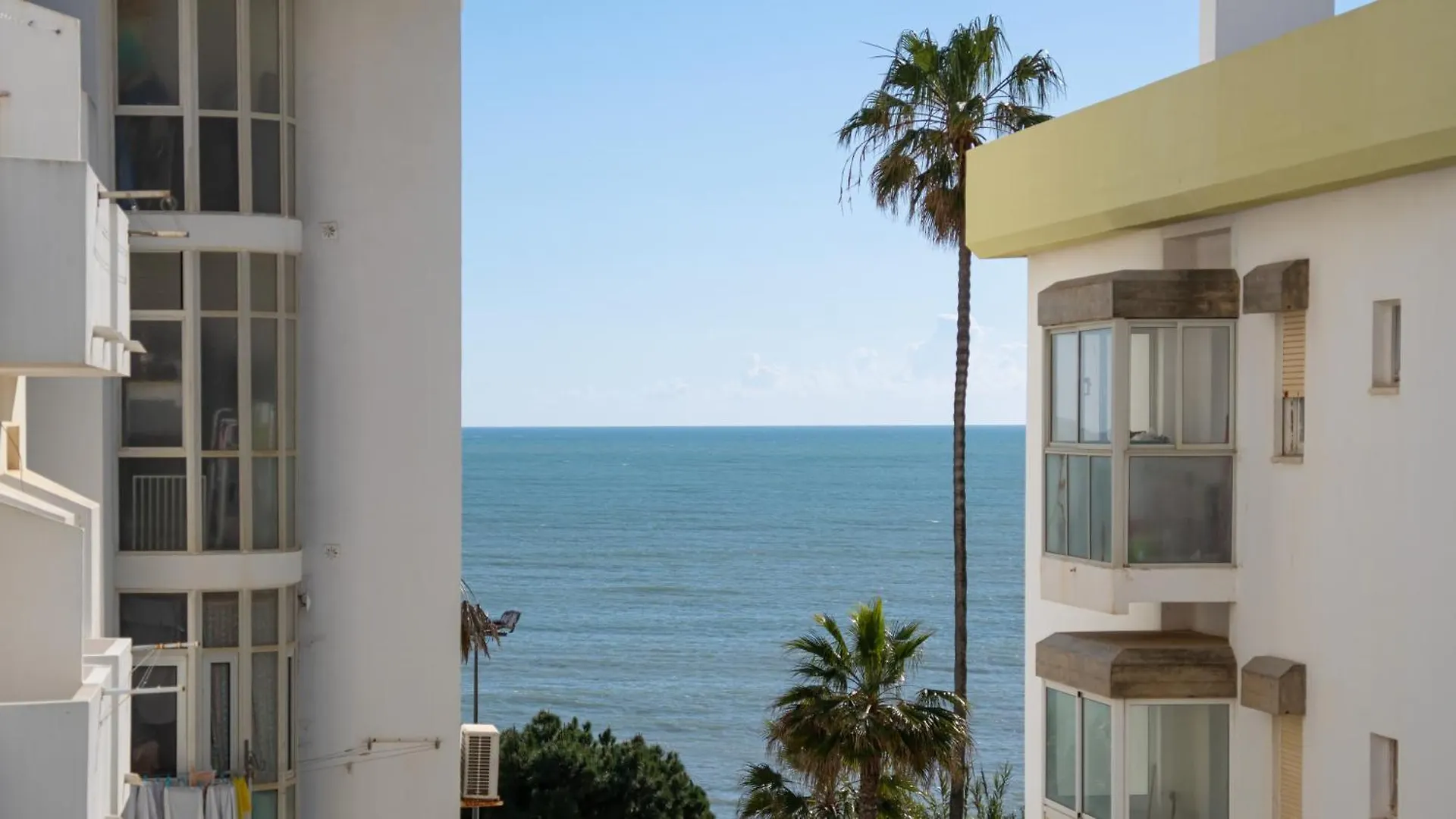 Summer Getaway 1Br Flat Armacao Pera By Lovelystay Armacao de Pera Apartment